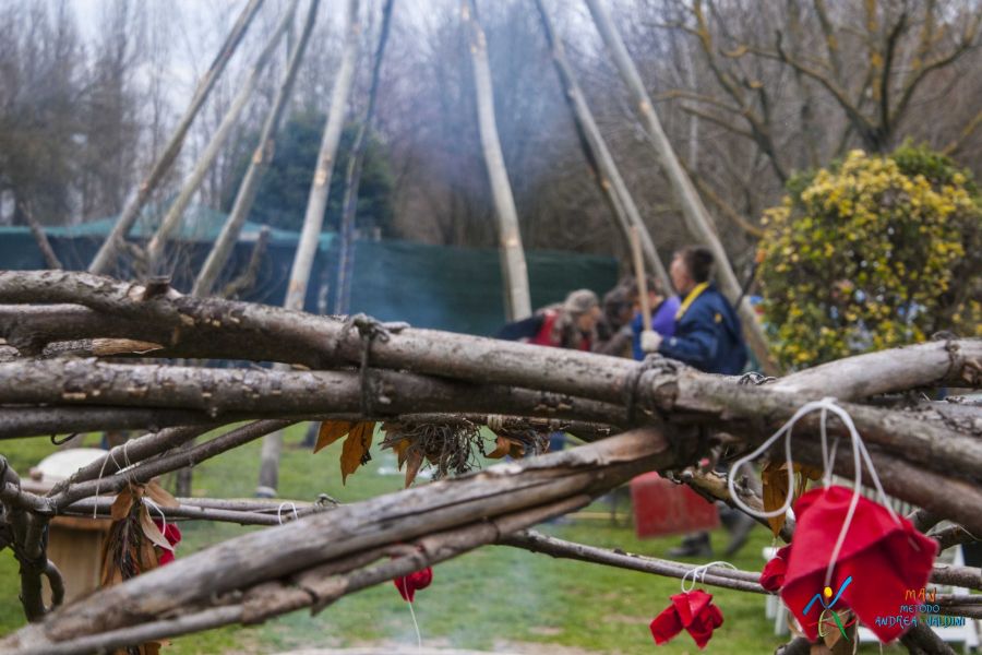 Costruzione Teepee  6 